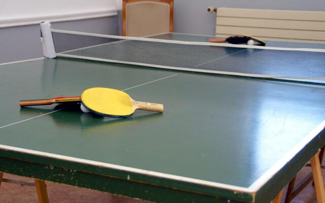 Heritage Castle in Asnieres with Garden