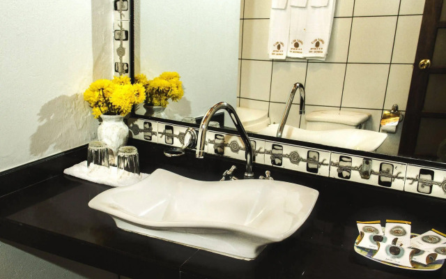 Gringo Bill's Boutique Hotel