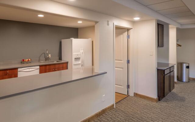 Best Western Plus Clocktower Inn