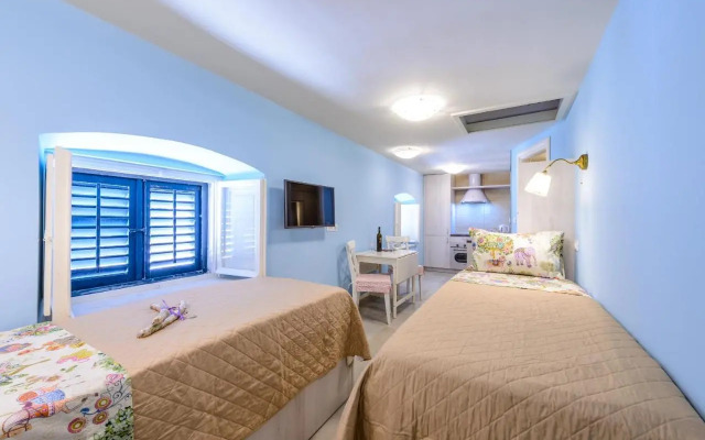 Stradun View En Suite Rooms & Studio