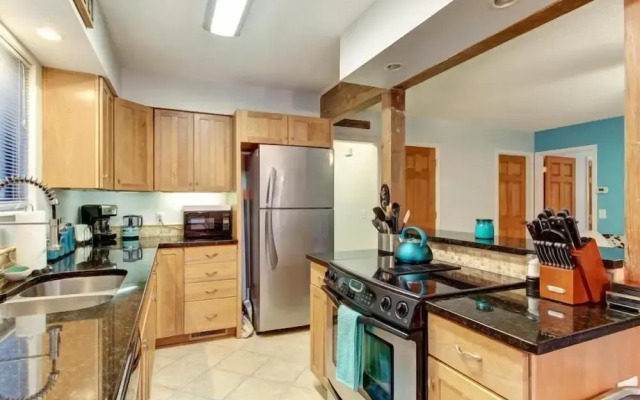 2594 Forest Ridge Drive