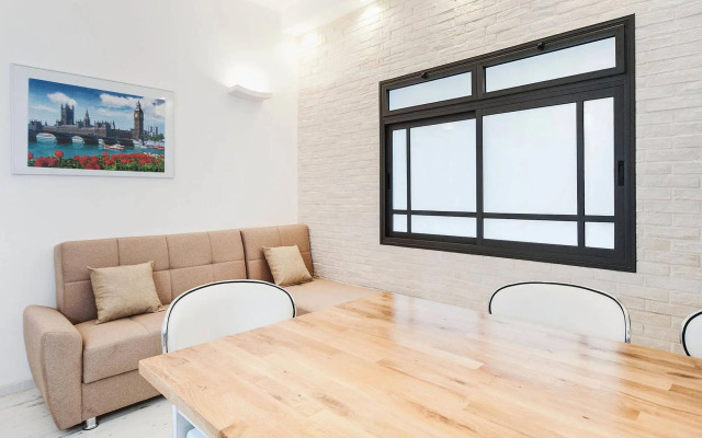 TLV Flats