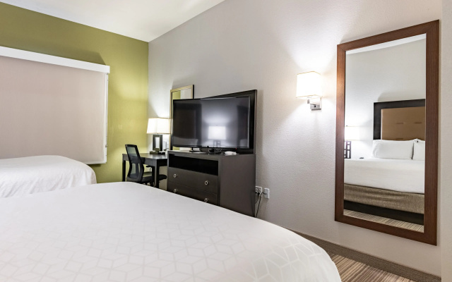 Holiday Inn Express & Suites Ironton by IHG