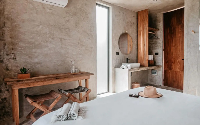 Dos Mares Barefoot Luxury