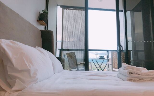 FV Peppers Residences Apartment