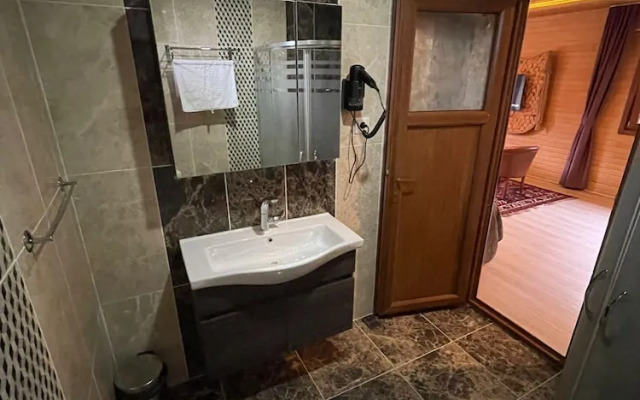 Pinar Kir Evi