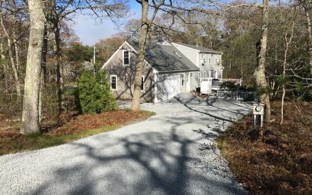 30 Bay Pine - 4 Bedroom House