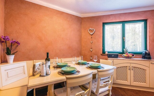 Amazing Home in Malinska With Wifi and 2 Bedrooms
