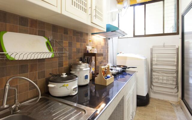 Near Shopping Mall/Old Town R.