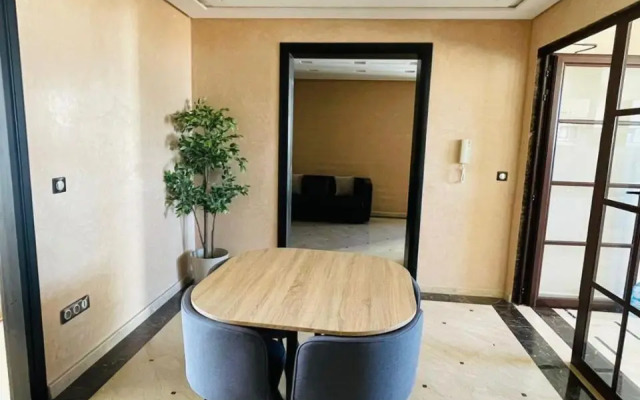 Very nice apartment near the city center & beach