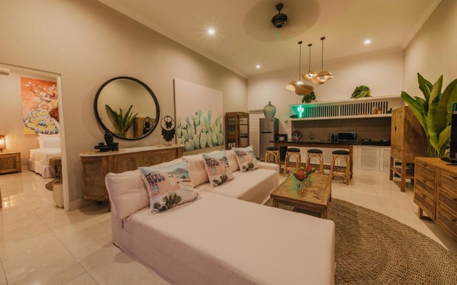 Villa Bloom 5 close to the beach private pool 3 bedrooms 3 bathrooms – Lobby – Kuta