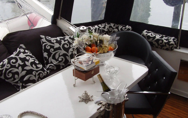 Maria Callas Yachthotel