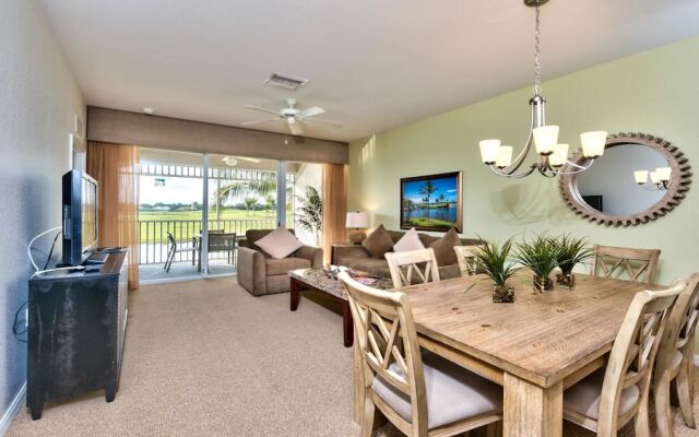 Genoa Vacation Rental: Stylish 2-BR Condo with Golf & Lake Views. Resort-Style Pool, Hot Tub, and Easy Access to Championship Golf. Minutes from Naples Beaches, 5th Avenue S, and Marco Island