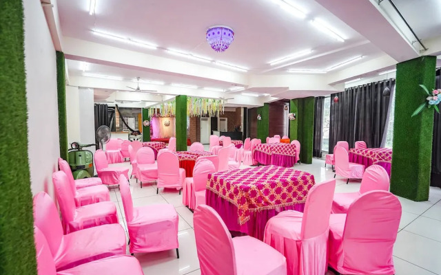 Fabhotel Krishna Heights