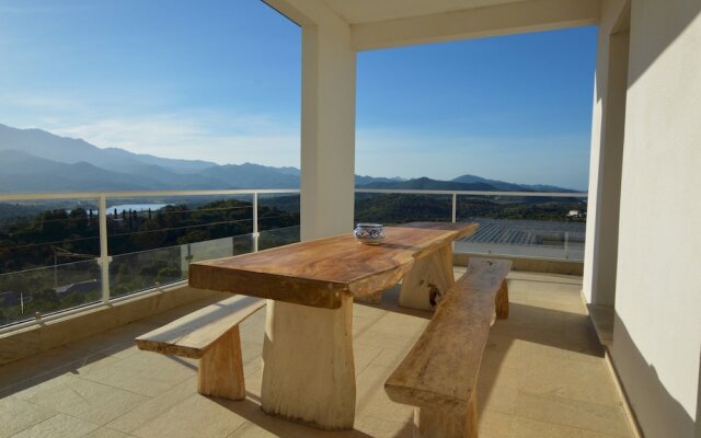 Casa Serena  piscine et vue panoramique