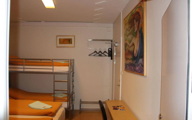 Hostel B47