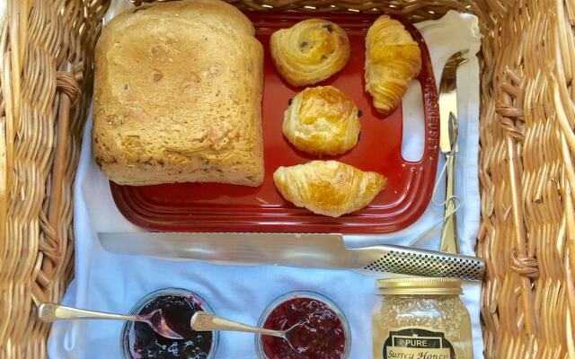 Ranmore Rise Bed And Breakfast