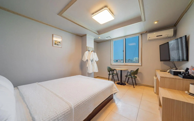 Jumunjin Hotel