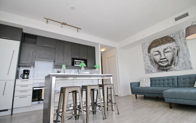 Luxury condos in Entertainment District