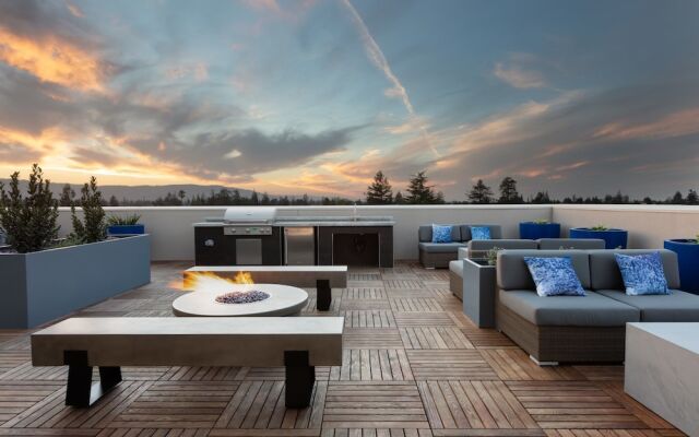 Global Luxury Suites in Campbell