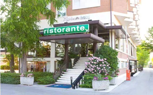 Recina Hotel