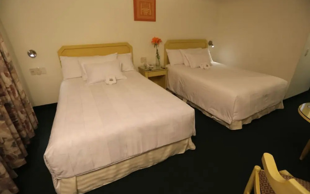 Plaza Mayor Hotel