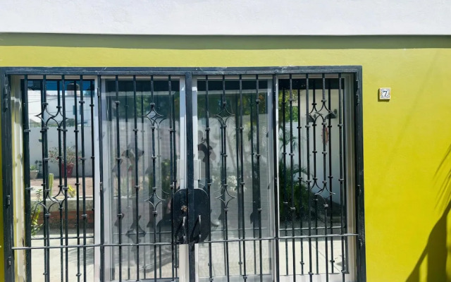 Meson del Capitan Apartments
