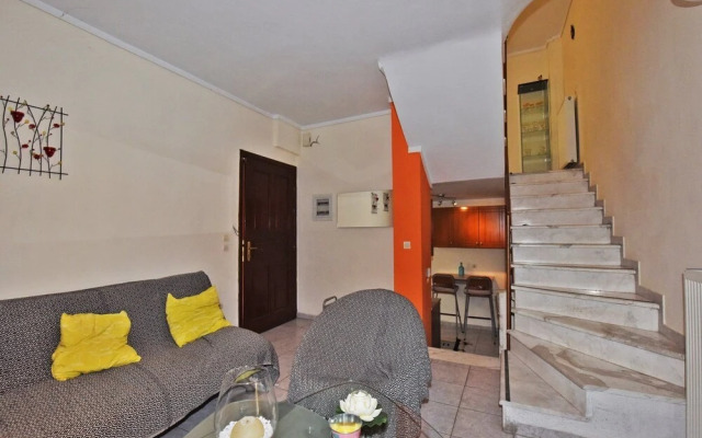 Demi Maisonette