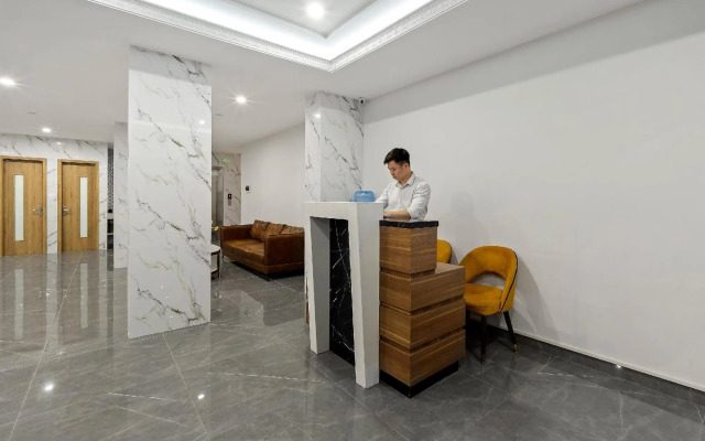 La Suite Hotel