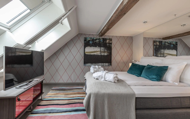 Clarion Hotel Admiral