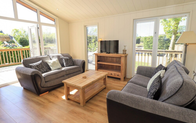 Kingfisher Lodge