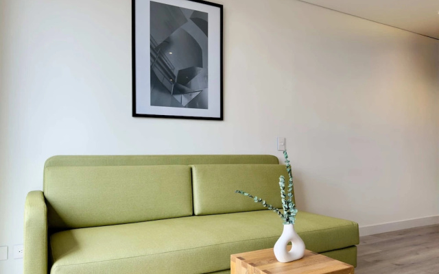 w Serene 2BR w Balcony in Santa Barbara