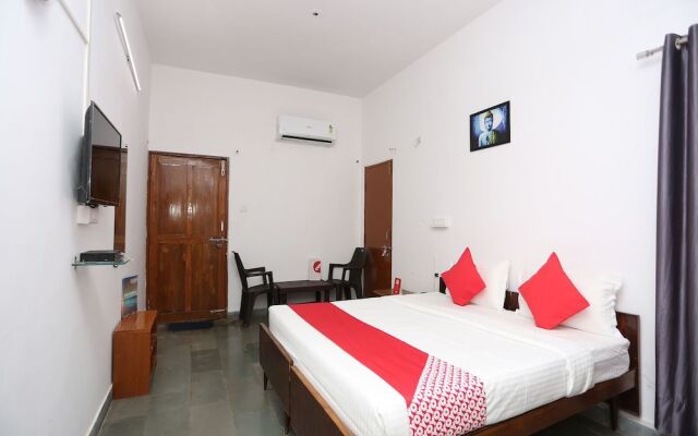 OYO 22249 Singing Birds Home Stay