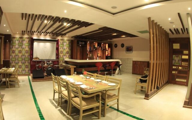 Hotel Piccadily Manali