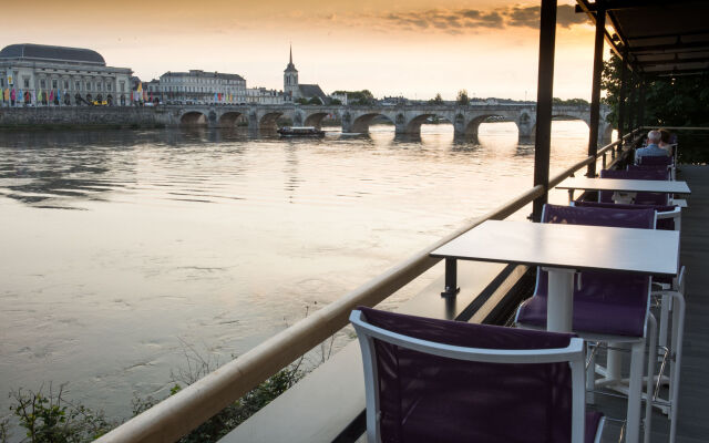 Mercure Bords De Loire Saumur