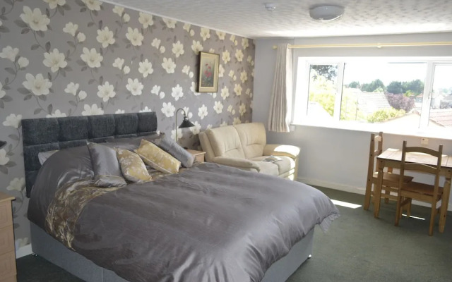 The Lawns Tea Room and B&B