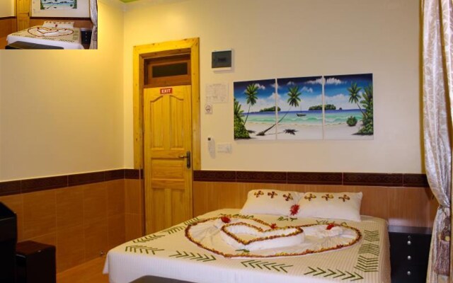 MarinaBay Villa Himandhoo