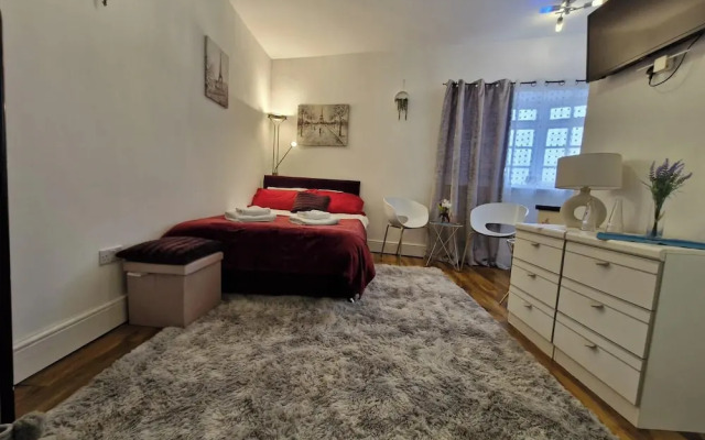 Seaside Bliss Apartment for Style and Comfort