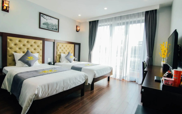 Top One Halong Hotel