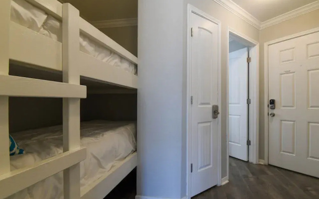 Seascape 2108 1 Bedroom Condo by RedAwning