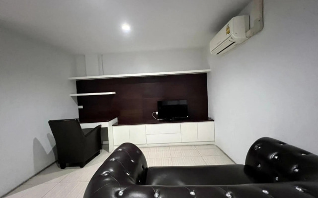 INN Kham Apartment