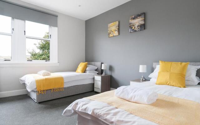 Dalkeith Three Bed Two Bath Apartment
