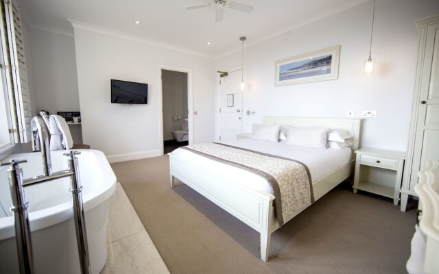 Holm House Hotel