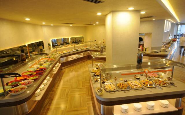 Sunrise Hotel