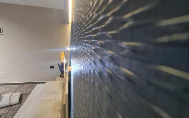 La Mirage Apartment 03