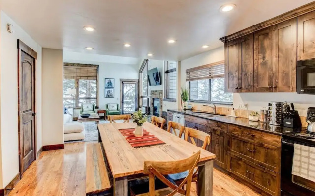 Comanche Peak by Boutiq