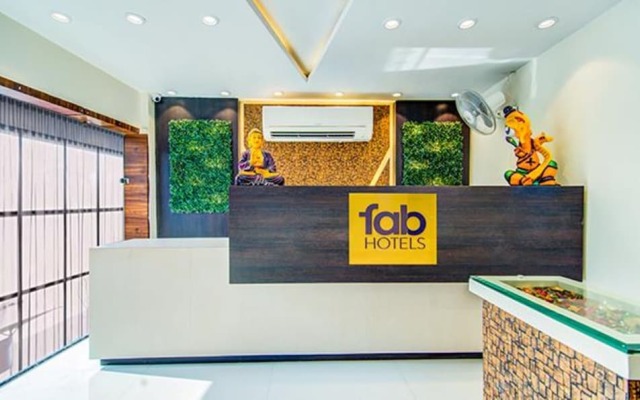 Nayyar Inn by FabHotel