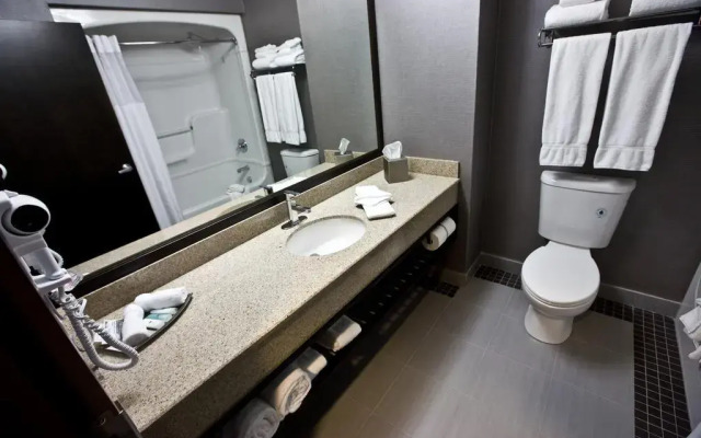 Clarion Hotel & Suites