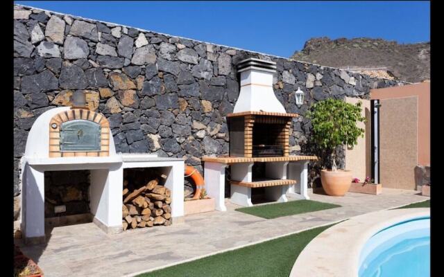 Dream Villa, Heated Swimming Pool, Barbeque