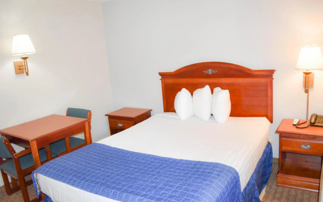 Knights Inn North Attleboro